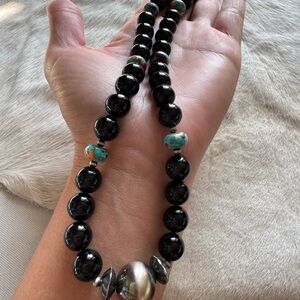 Black Onyx Beaded Necklace with Spiny Oyster Accent